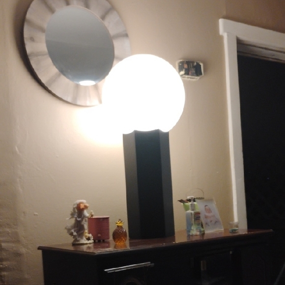 1970 Lamp And Excellent Condition